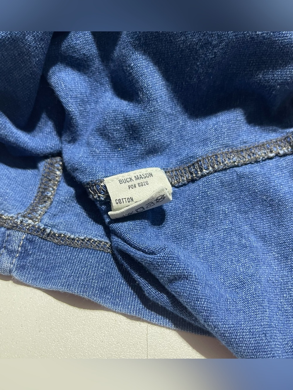 Buck Mason Indigo Blue Chambray Denim T Shirt Men’s Size Large - Picture 6 of 6